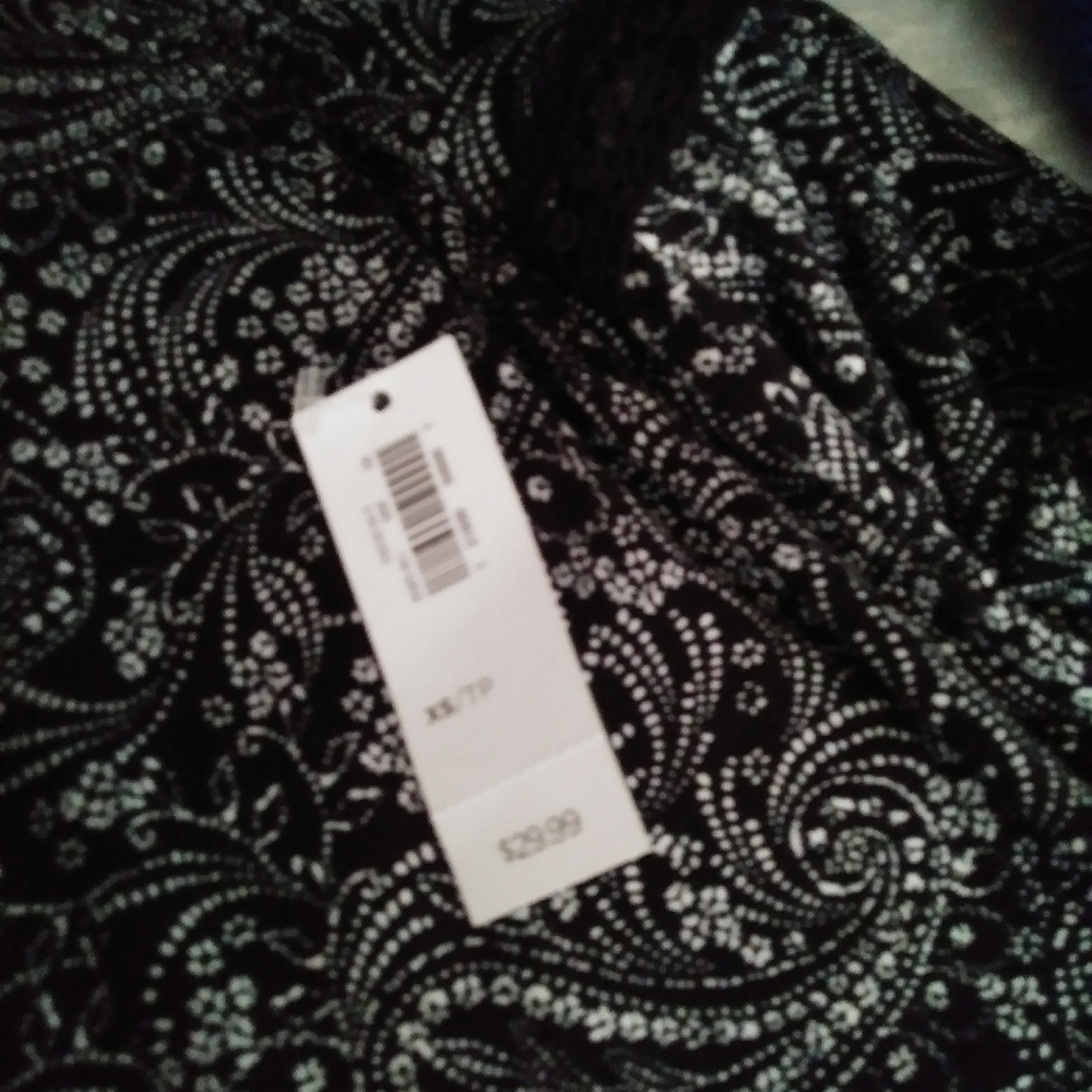 Blouse - Picture 2 of 2